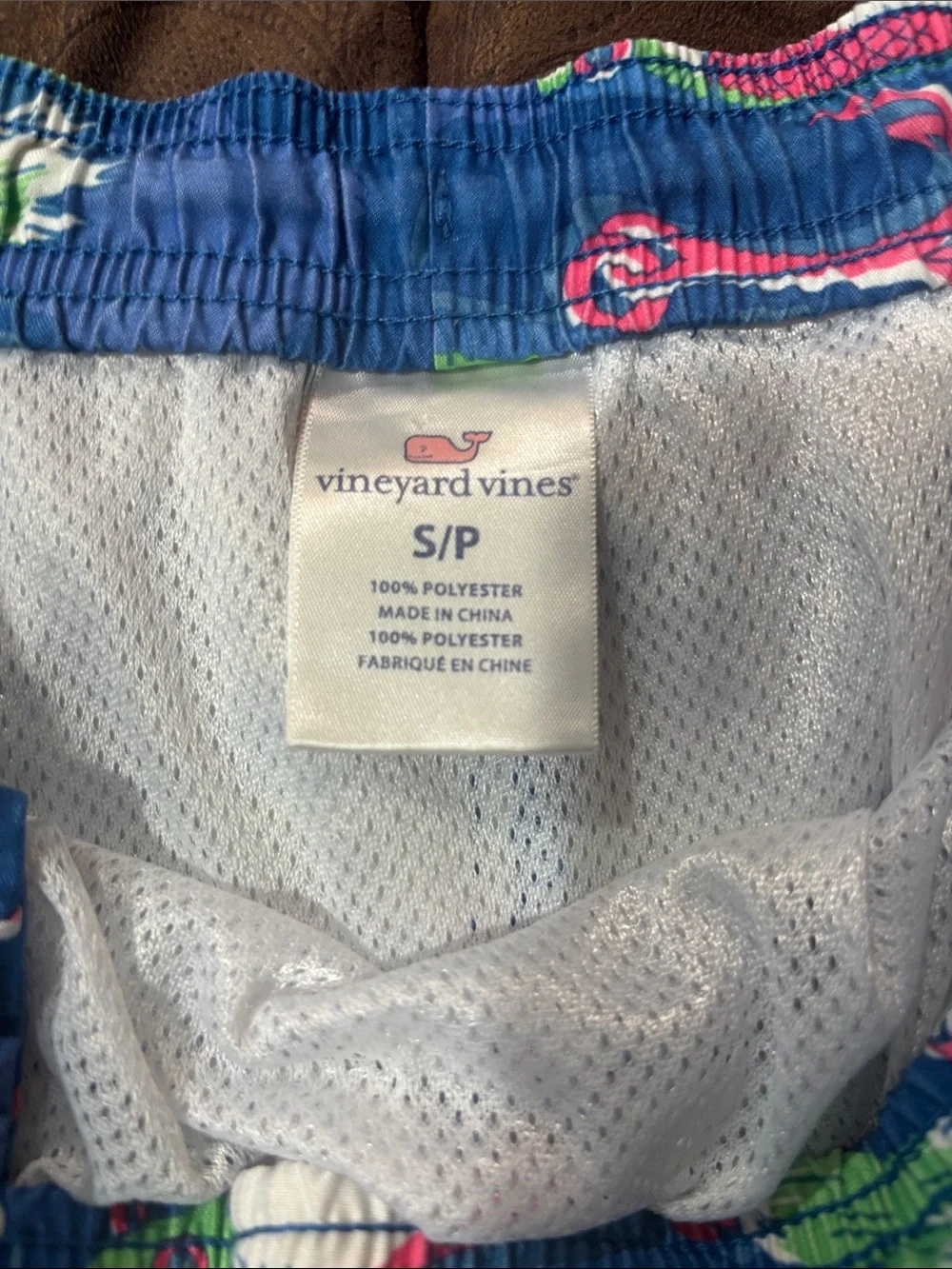 Vineyard Vines “Lures” Printed Chappy Swim Trunks size S